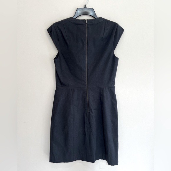 Theory Cap Sleeve Structured Fitted Black Crepe Mini Dress, size 6 - Picture 4 of 9